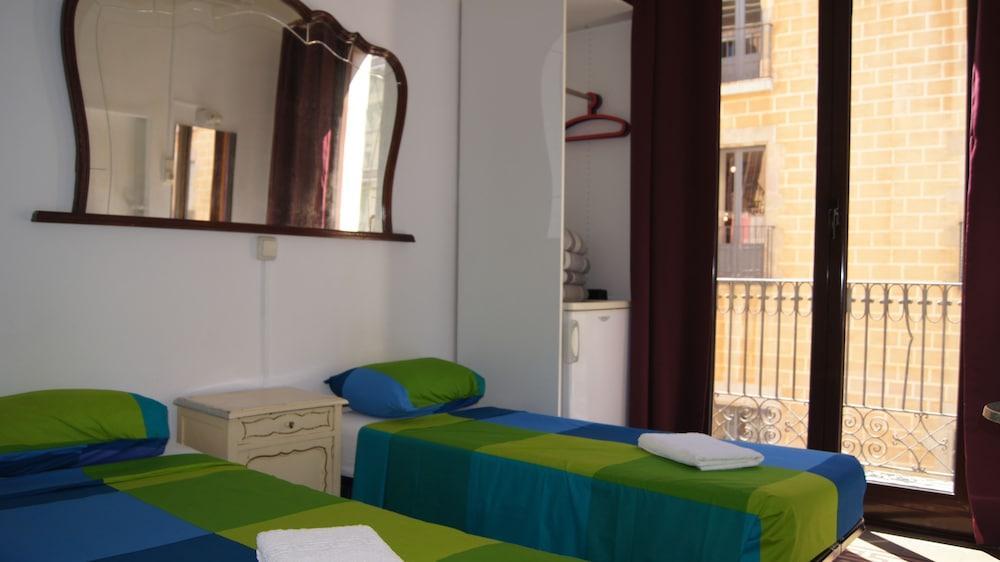 Pension Arosa Barcelona Exterior photo
